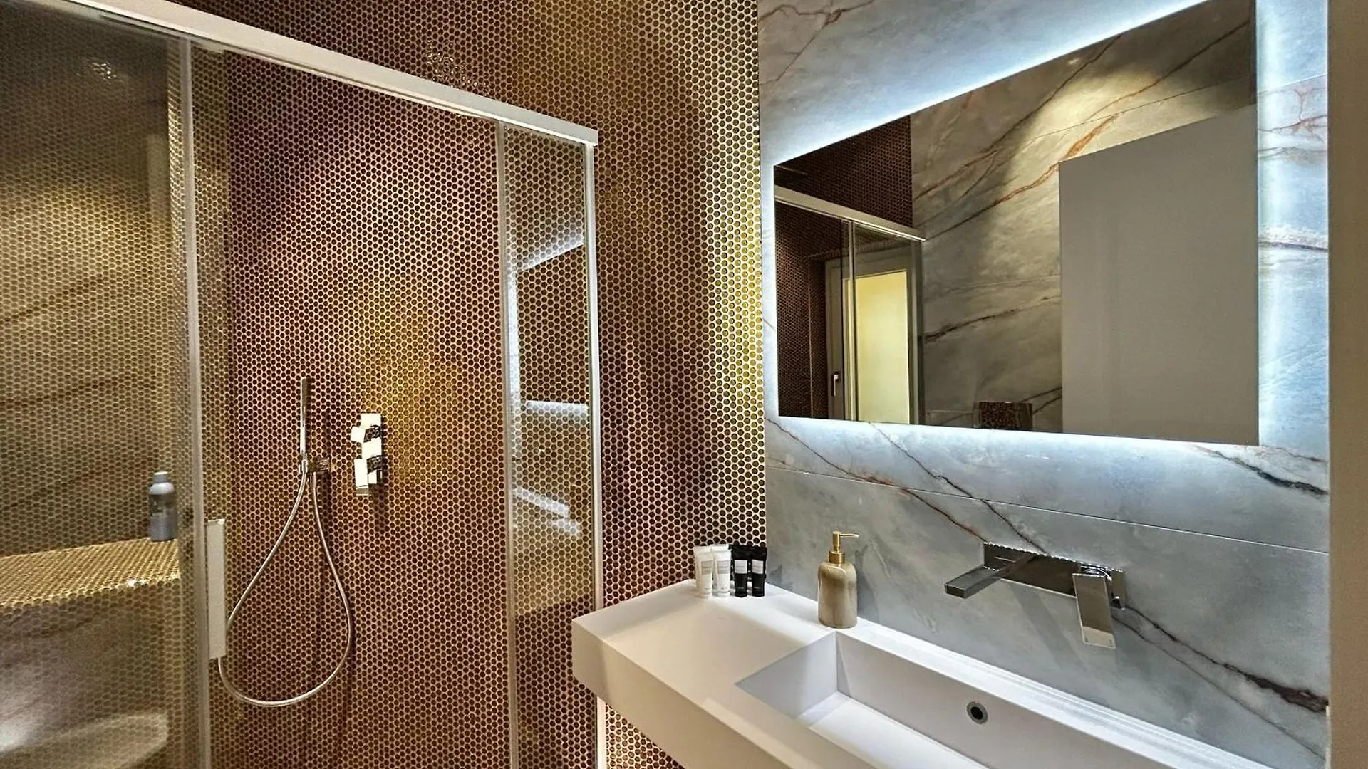 Private Luxury Fontana Di Trevi Apartment Rome 0*,