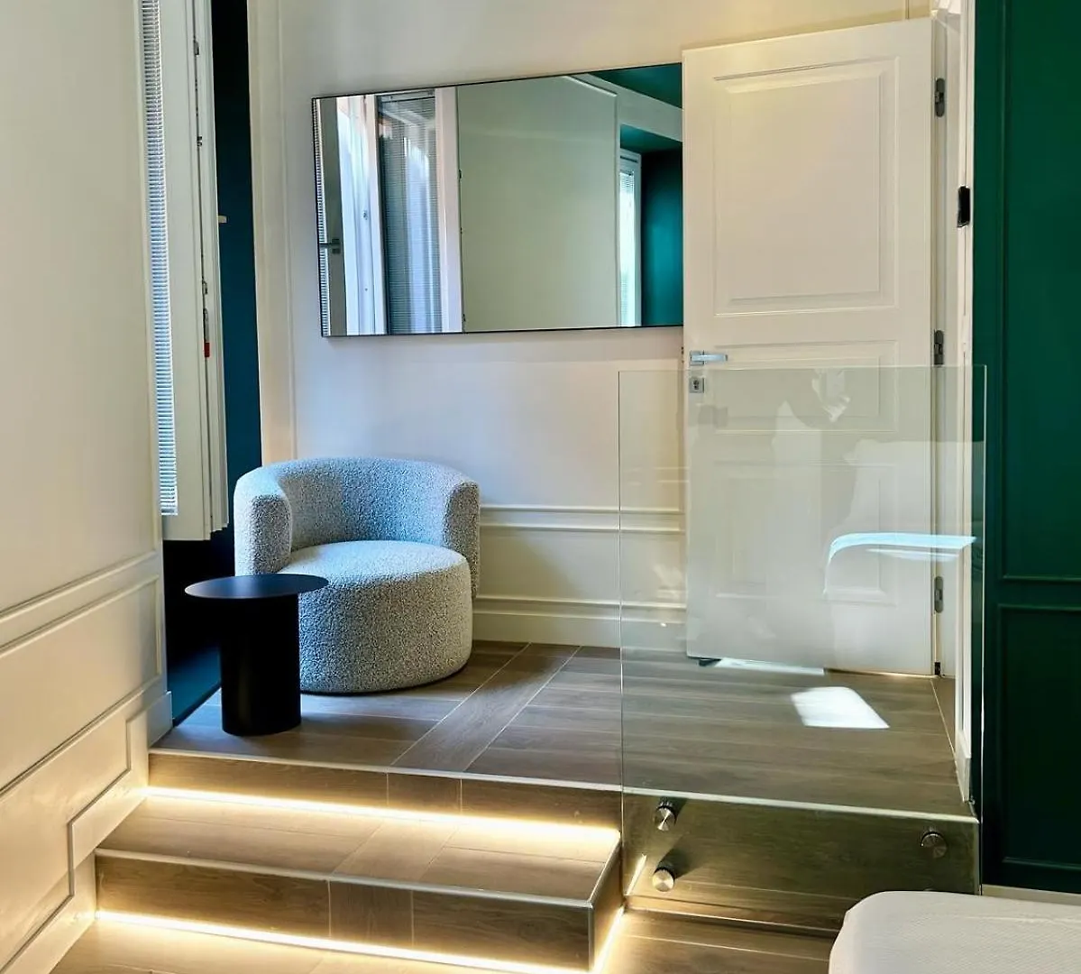 Private Luxury Fontana Di Trevi Apartment Rome