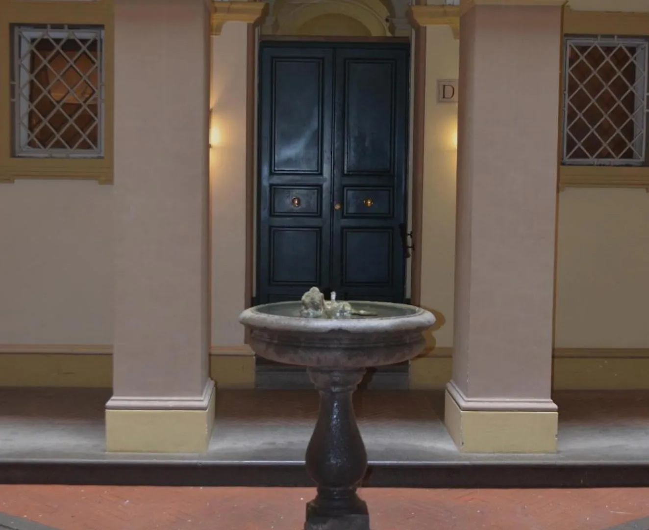 Private Luxury Fontana Di Trevi Apartment Rome